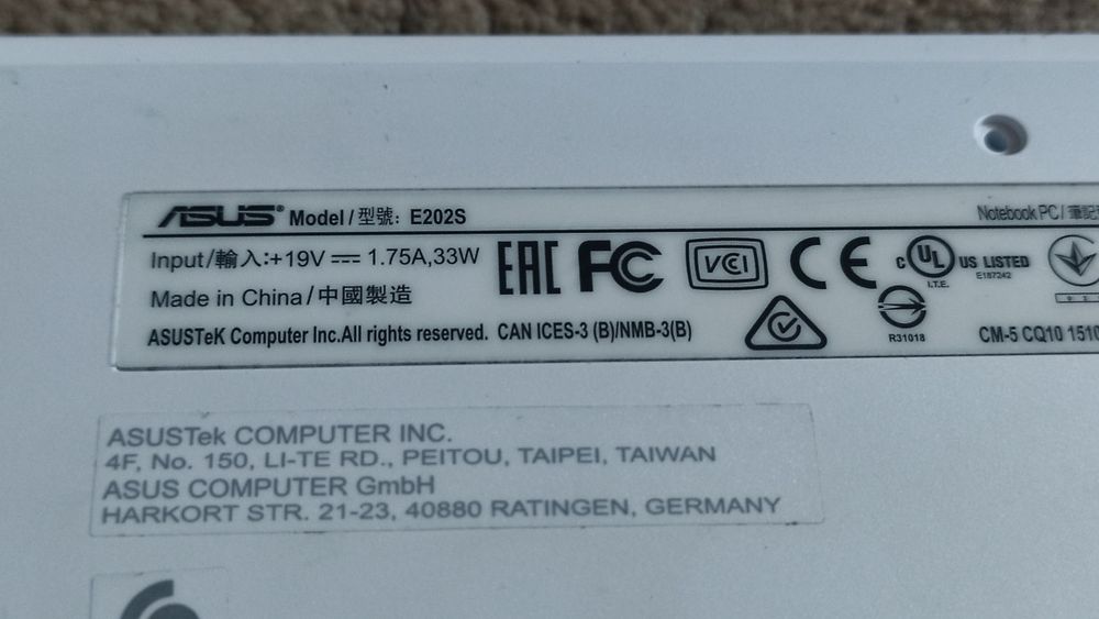 Carcasa completa + Balamale + Accesorii Asus E202s