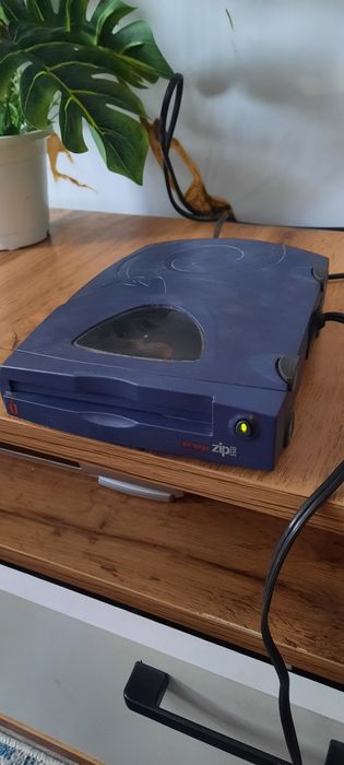 Iomega Zip 10 000тг