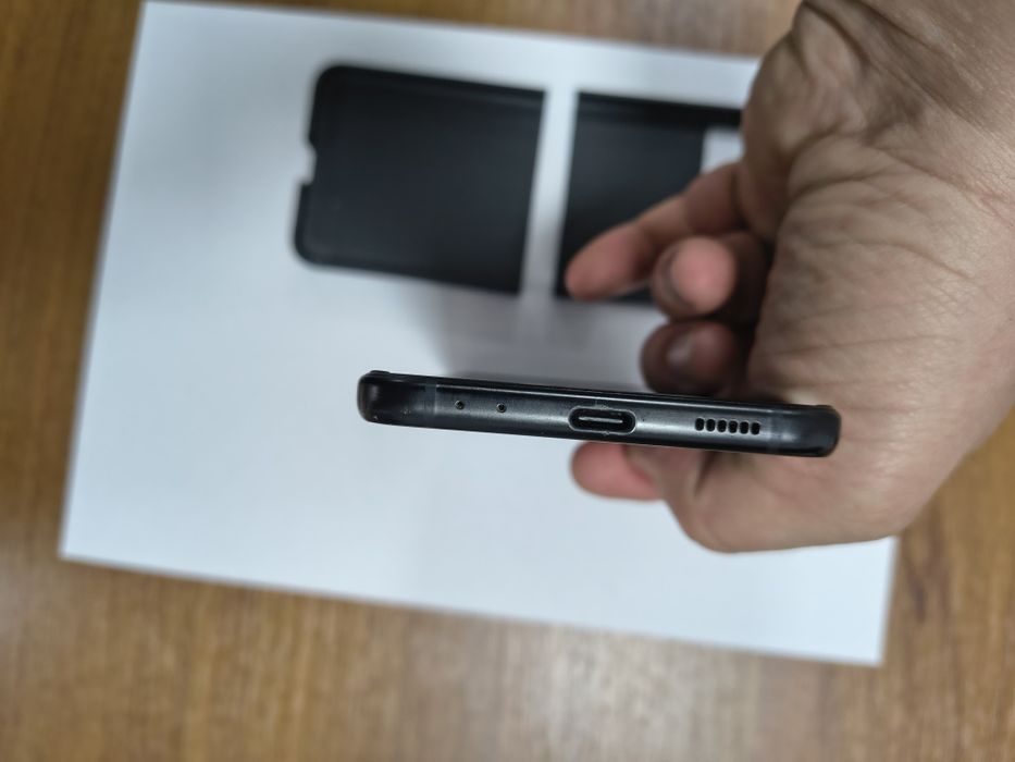 Samsung Galaxy Z Flip3, 8GB RAM, 256GB, 5G, BLACK