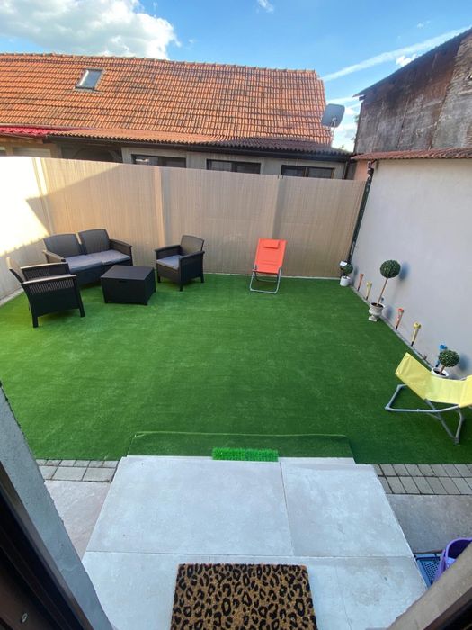 Casa iosia cu etsj  3 cam  si curte