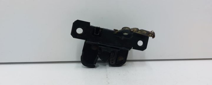 Broasca portbagaj Volkswagen VW Passat B5