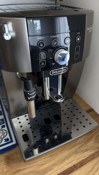 Кофе машина Delonghi