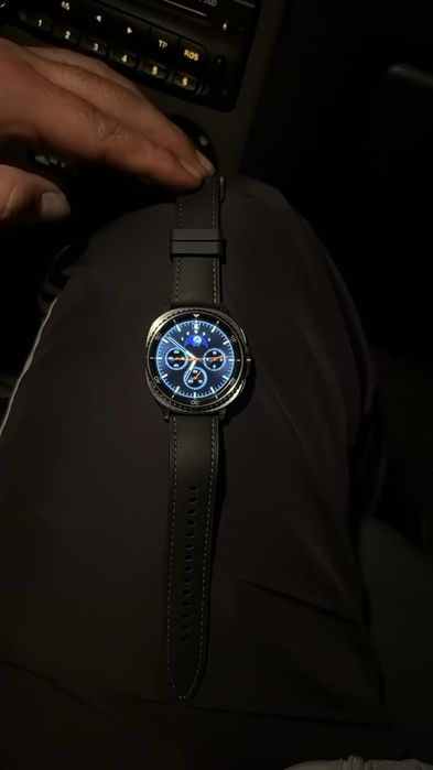 Смарт часовник нов