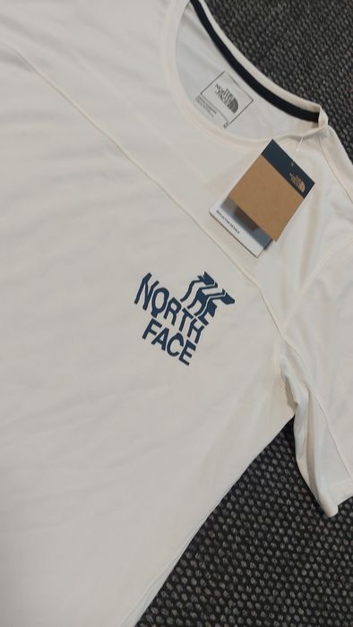 The north face тениска S размер