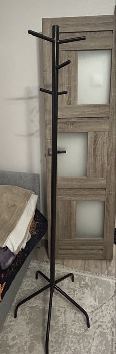 Продам вешалку стойку, металлическую