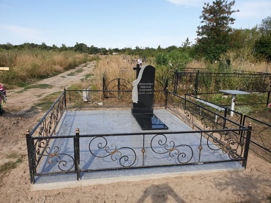 Оградки памятники