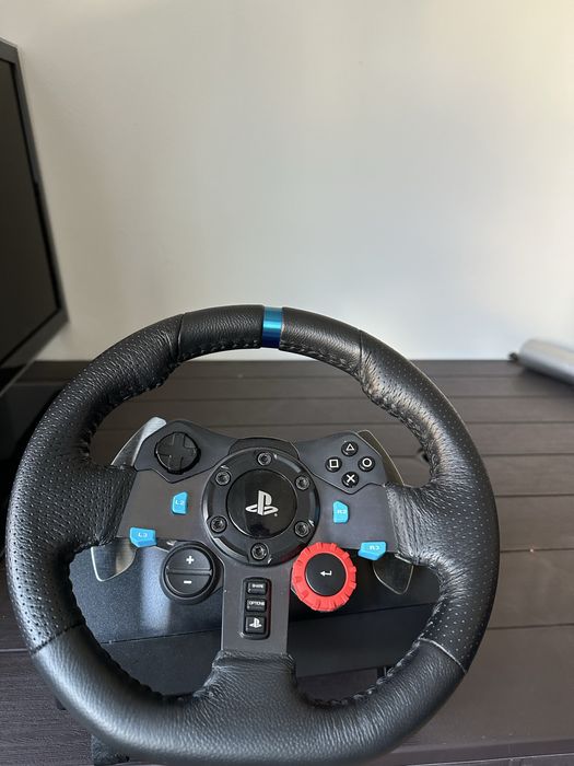 Logitech G29 + monitor Samsung – setup racing PC/PS5”