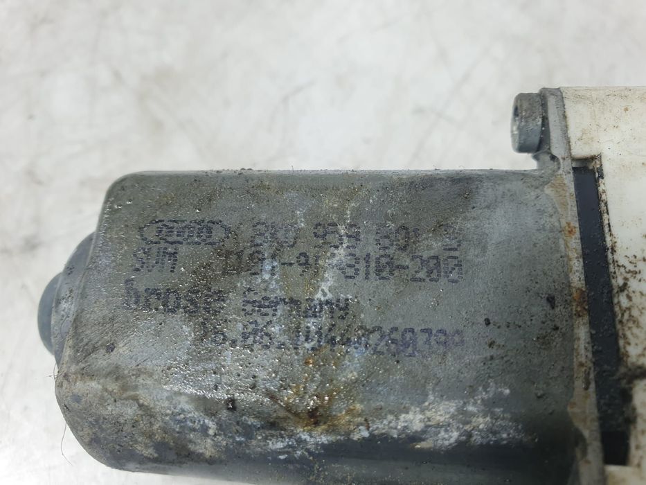 Motoras geam stanga fata 8k0959801b Audi A5 8T [2007 - 2011]