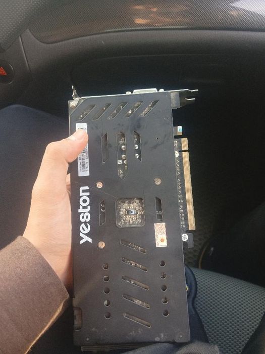 Rx 570 4 gb gddr5+ryzen 5 1600