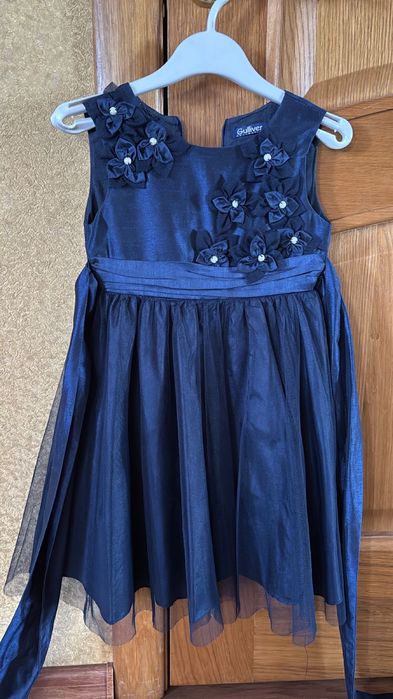 Платья,в хорошем состоянии