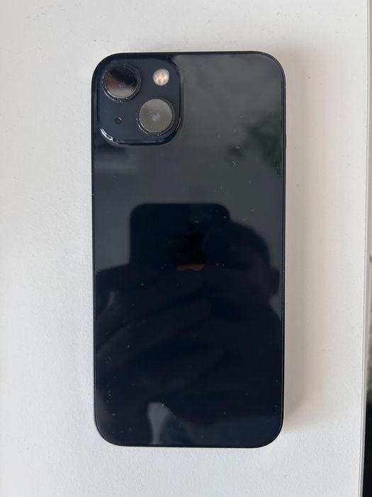 Iphone 13 midnight blue