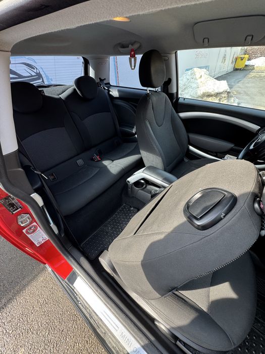 Mini Cooper One 1.4 benzina 2010 cutie automata