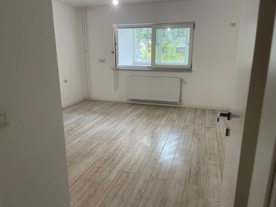 Spațiu comercial || Apartament renovat de închiriat – zona Lăpuș