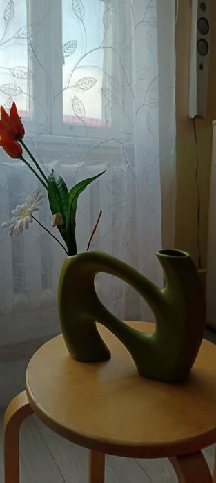 Ваза салатовая фигурная