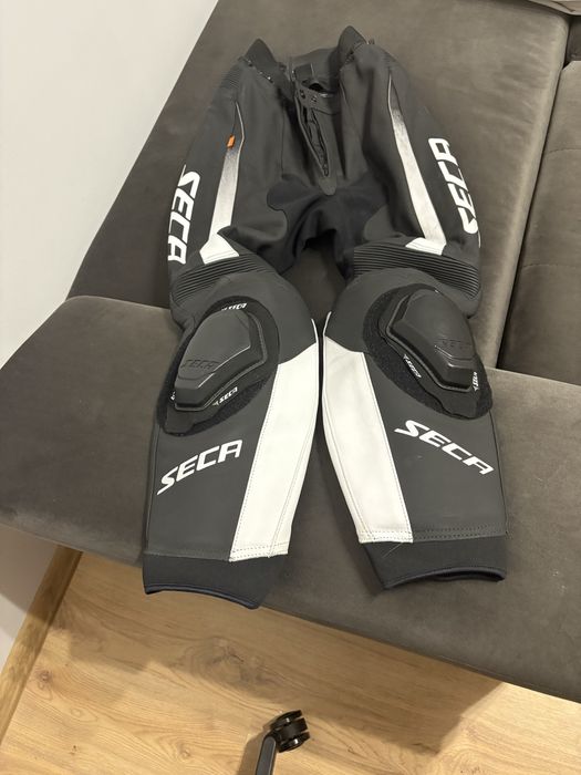 Дамски кожен мото панталон Seca