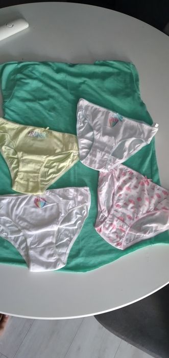 Нови бикини за момиченца на 11-12 год.