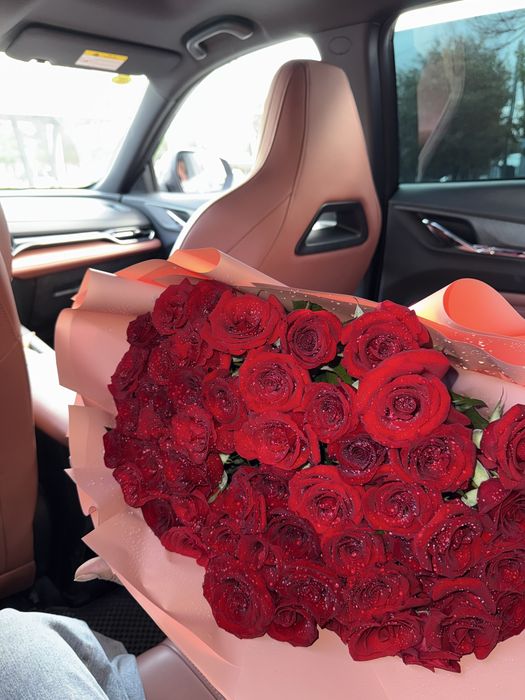 Продам букет из 51 красной розы.