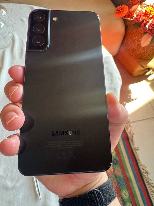 SAMSUNG GALAXY S22+ Qora rangi