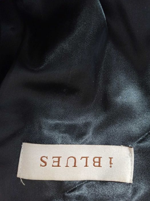 Palton I Blues by Max Mara doua randuri nasturi marimea 48IT