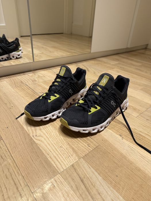 Adidasi ON Cloudswift