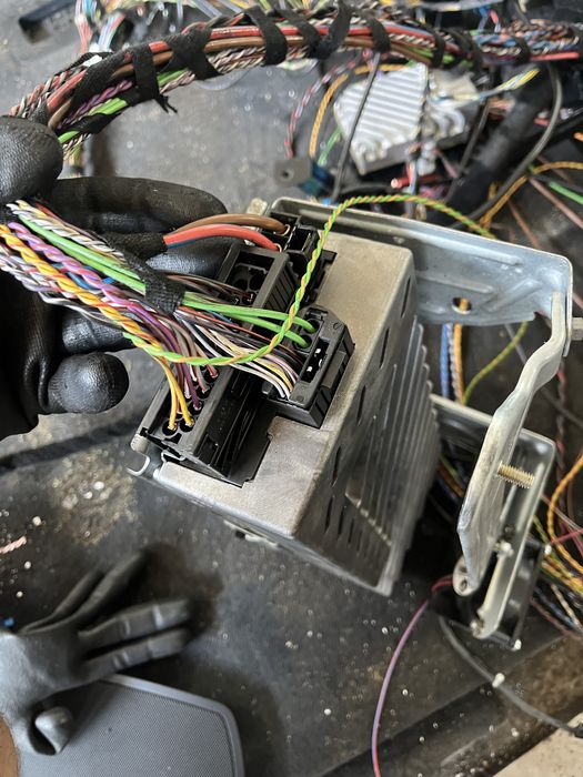 Харман/кардон озвучение бмв 5 ф10/11 ( harman/kardon audio bmw f10/11