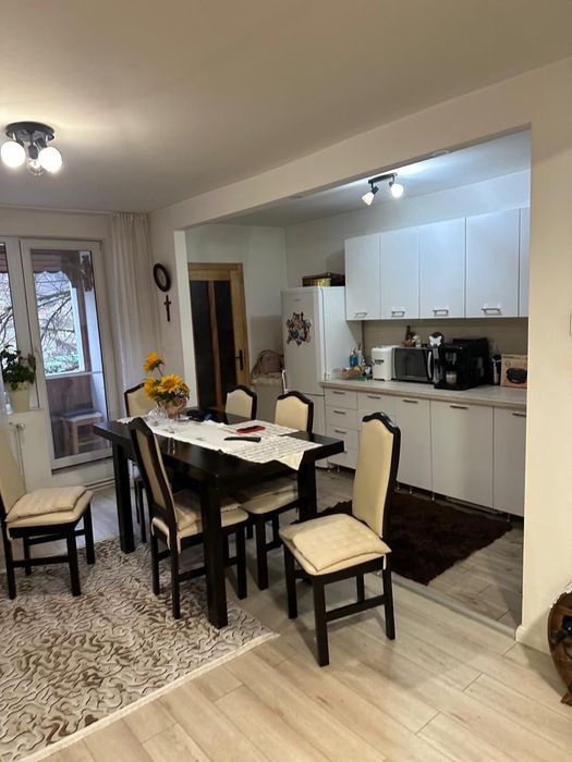 Apartament 3 camere, 55 mp, 2 balcoane – mobilat și utilat