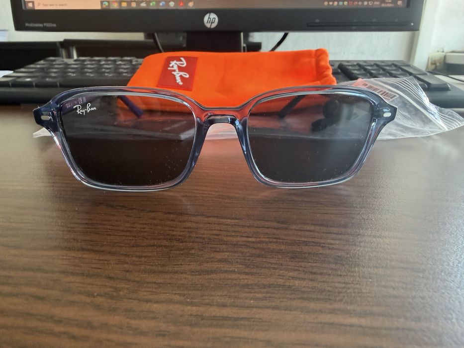 Чисто нови Ray Ban Juniour 0RJ9131S  Синя рамка сиви лещи