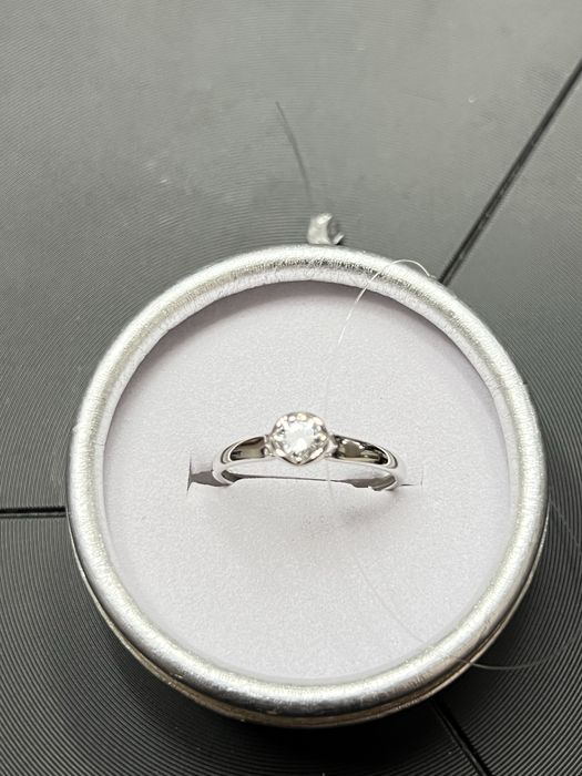 Золотые изделия продам