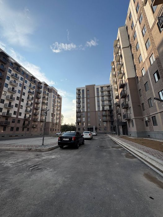 Жилой комплекс Зенит 1 этаж 
Ор-р: институт Альфраганус, завод Зен