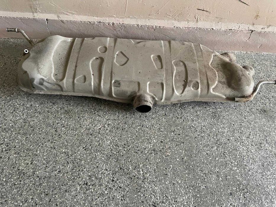 Задна броня и Крайно гърне за Volkswagen Golf V/5