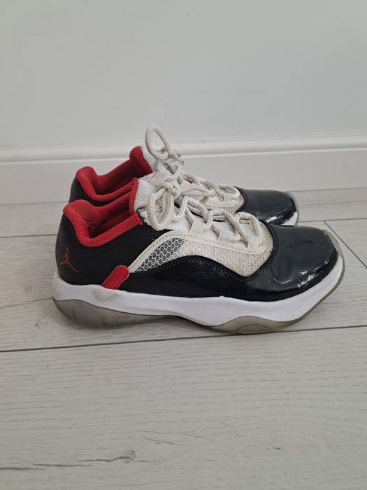 Adidasi nike jordan 11 CMFT marimea 38