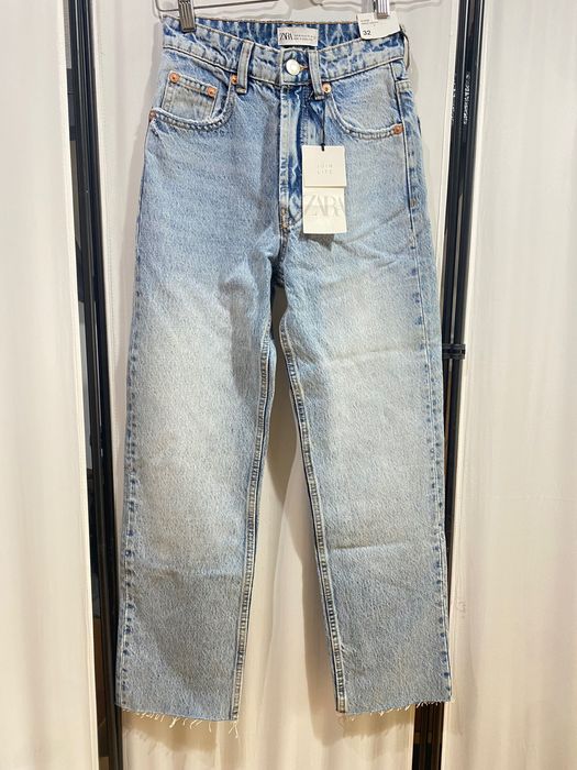 Нови дънки Zara с прав крачол до глезена