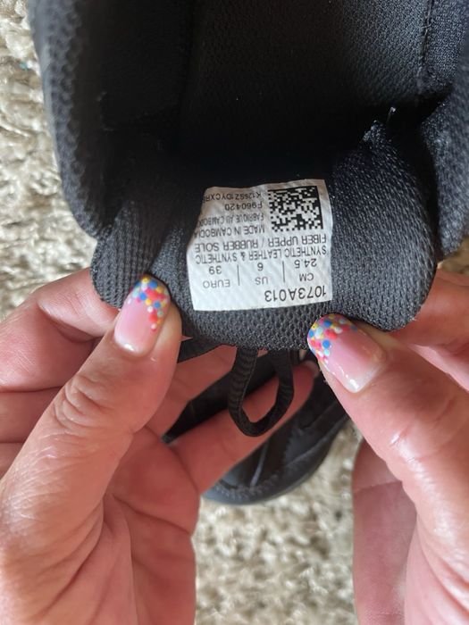 Черни маратонки Asics