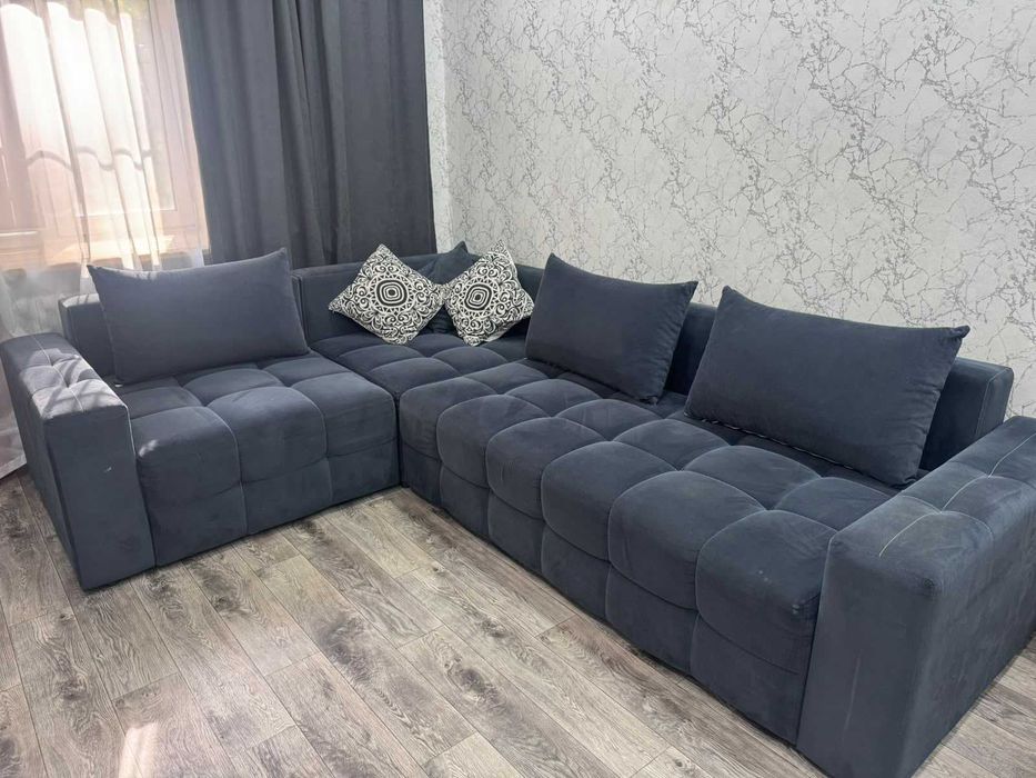 Продам большой диван