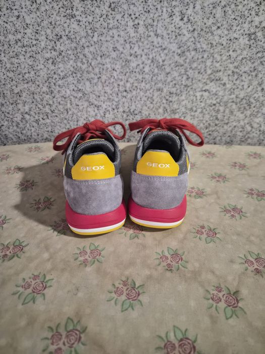 Маратонки Nike,Geox
