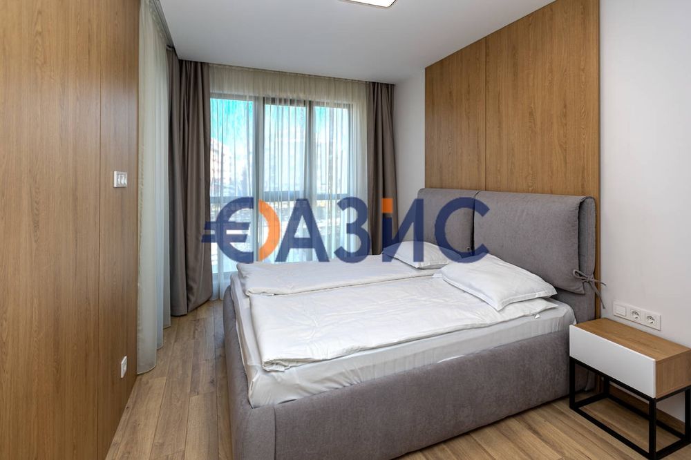 Продава се Двустаен апартамент в к.к. Слънчев бряг - 56 кв.м за 1230 €/кв.м - Снимка #4