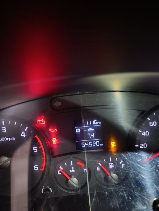 СРОЧНО Сотилади Кия Родной краска пробег 54500 Дизель мотор холати Зур