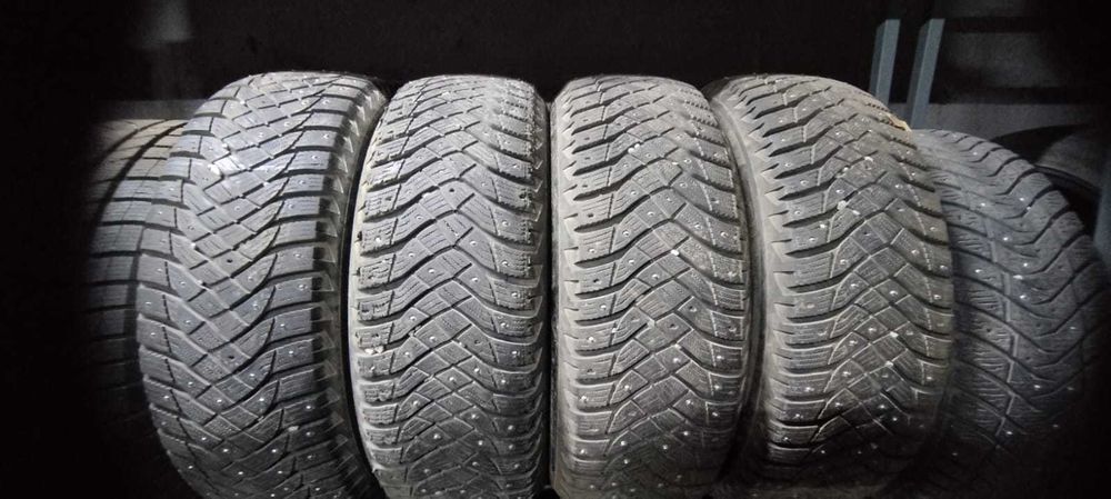 шины Yokohama /225/45/R18 шипованная   B-U-YOK-002