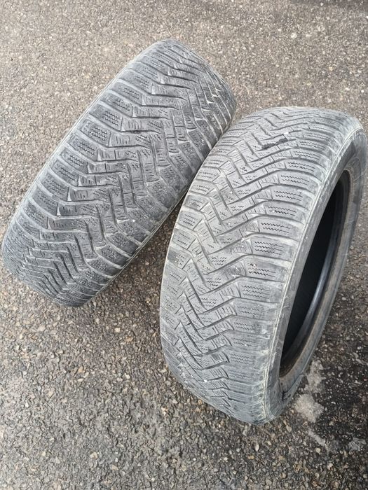 Vând anvelope 215 60 R16