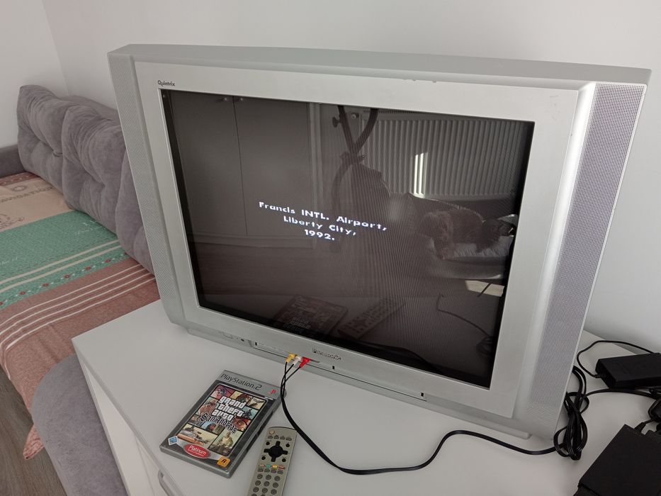 Televizor Panasonic Quintrix de 68 cu tub