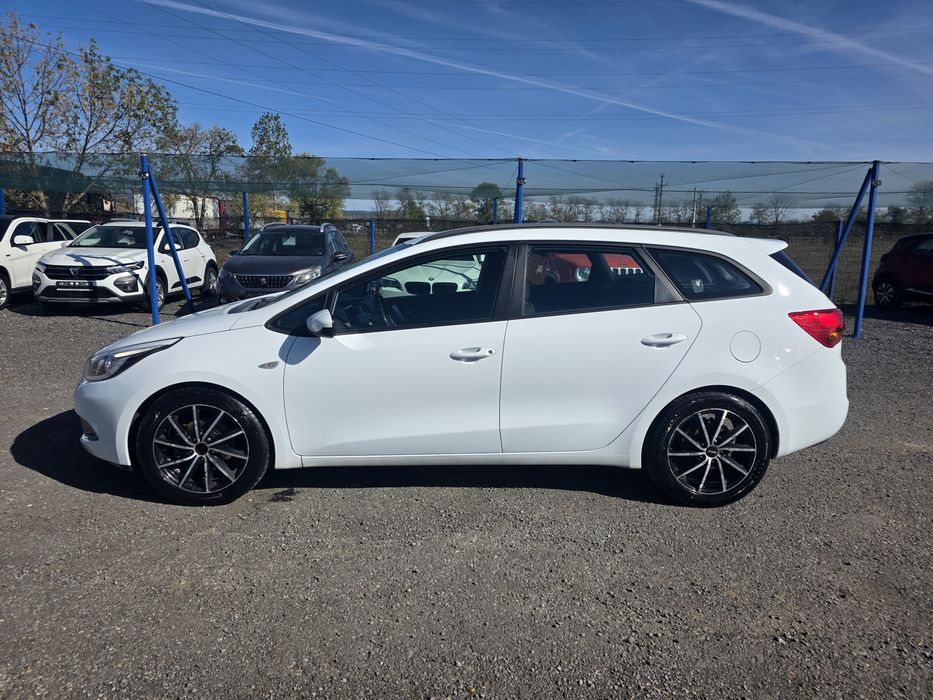 Kia Ceed 1.6crdi 2015 Rate/Cash/Garantie