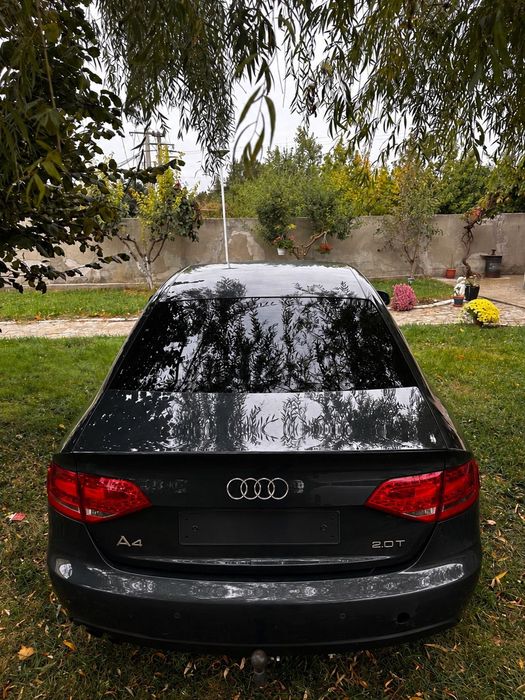 AUDI A4 2010 — imagine 2