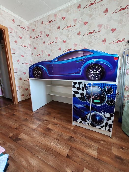 Кровать-машина с матрасом