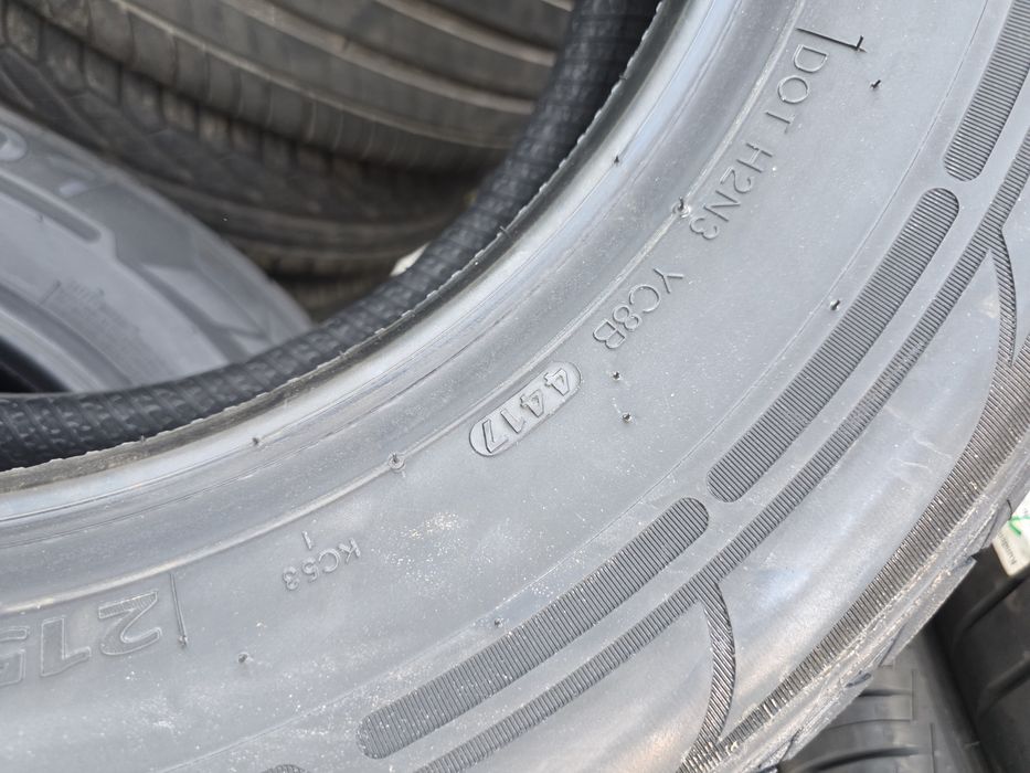 2бр Летни гуми за бус 215 70 15С - Kumho