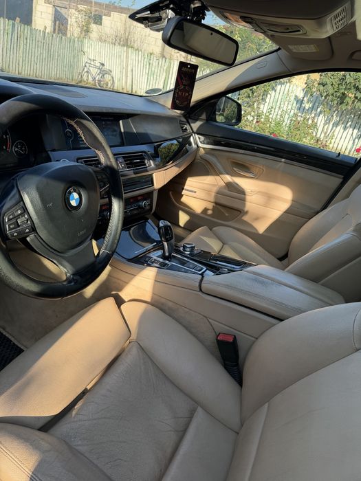 BMW 525D Xdrive 218HP heads up/Trapa/ pachet comfort