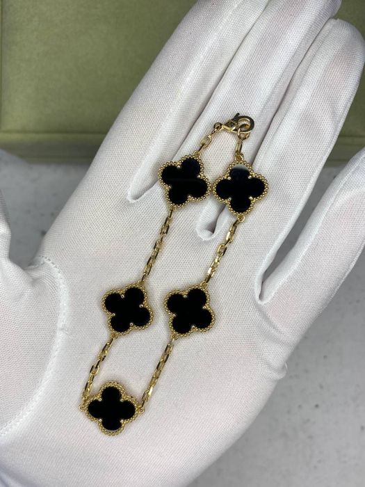 Браслет от Van Cleef