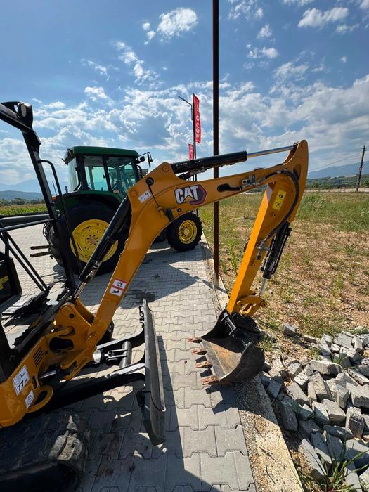Miniexcavator Caterpillar 1,95t