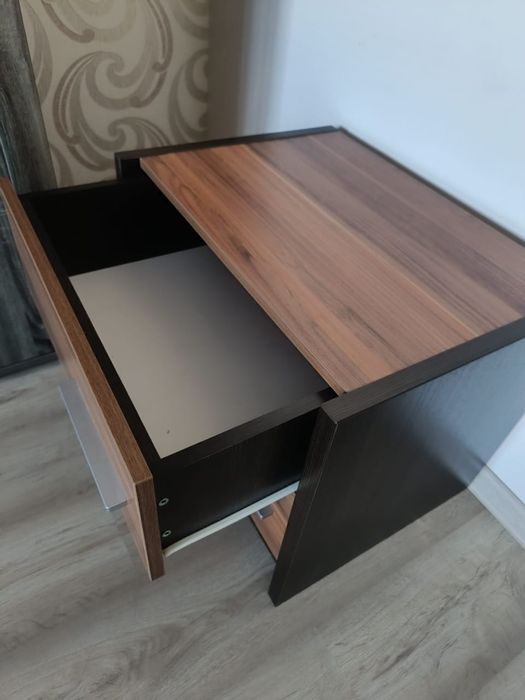 Прикроватная тумбочка Россия