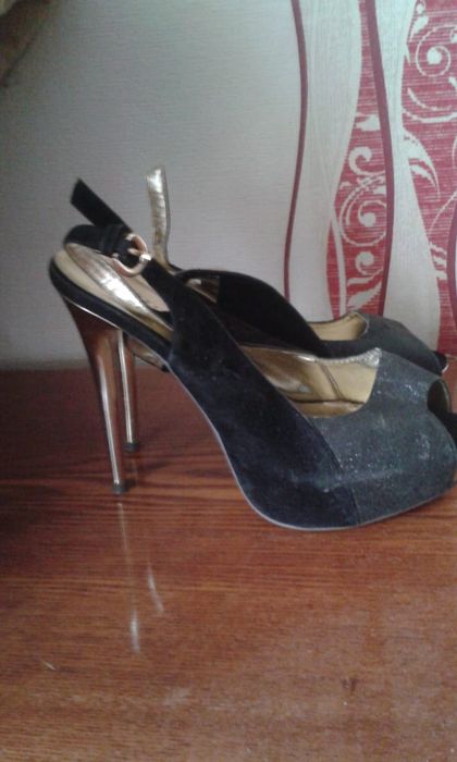 Обувь женская б.у