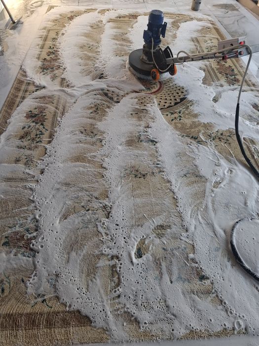 Gilam Yuvish. Toshkent